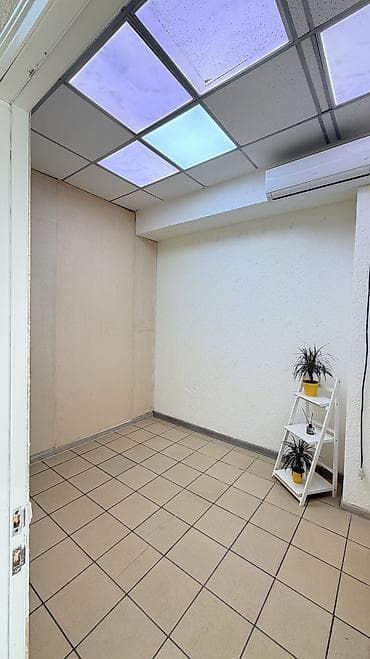 аренда офисс: Аренда офисов, 10 м², В административном здании, 1 линия — 7