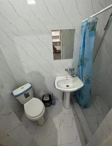 посуточная квартира: 25 м², 1 комната, Утепленный, Забор, огорожен — 2