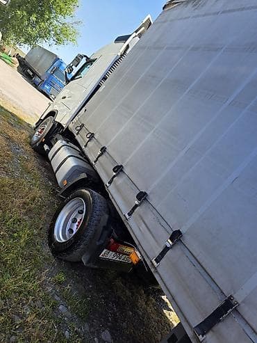 голив: Тягач, Volvo, 2014 г., Тентованный — 7