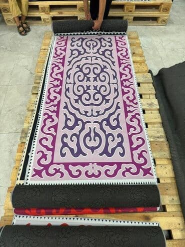 палас продаю: Ковровая дорожка Национальный — 1