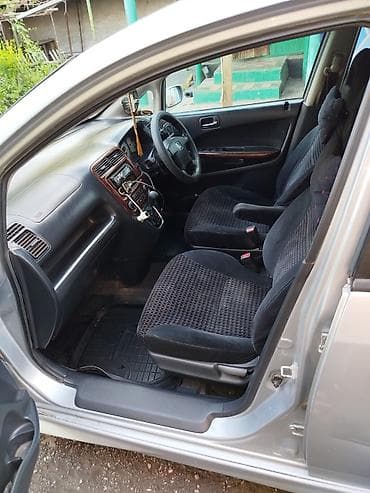 хонда сиденья: Honda Stream: 2001 г., 2 л, Автомат, Бензин, Минивэн — 8