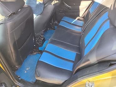 аванте голд: Volkswagen Golf: 1998 г., 1.6 л, Механика, Хэтчбэк — 5