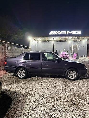 funcargo toyota: Volkswagen Vento: 1995 г., 1.8 л, Ручные, Бензин, Седан — 3
