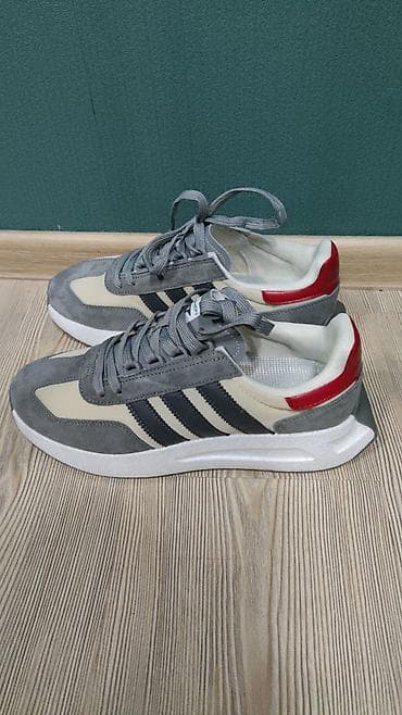 Ботинки: Новые ботинки, не подошёл размер. 42 EU — 1