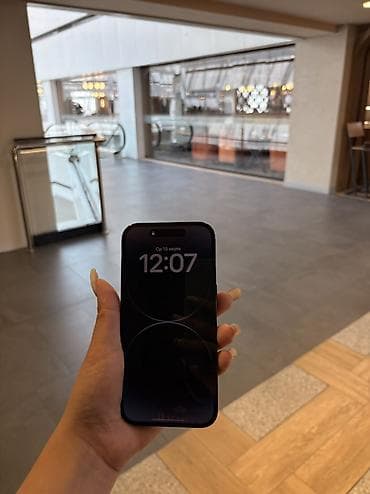 IPhone 14 Pro, Б/у, 256 ГБ, Black Titanium, Зарядное устройство, 83 %