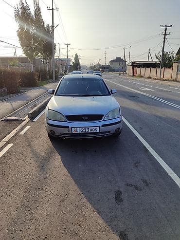 Ford Mondeo: 2001 г., 1.8 л, Механика, Бензин, Седан