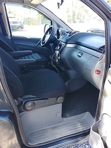 Mercedes-Benz Vito: 2004 г., 2.2 л, Механика, Дизель, Минивэн