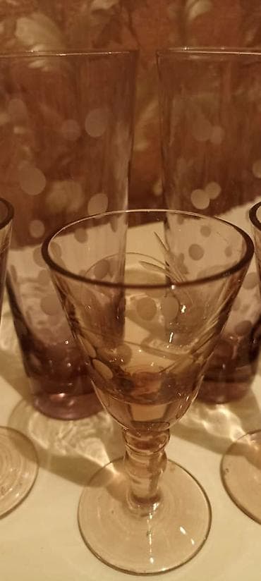 винтажные очки: Набор винтажной стеклянной посуды из розово‑дымчатого стекла с матовым — 3