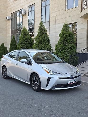 Toyota Prius: 2019 г., Вариатор, Гибрид, Хэтчбэк