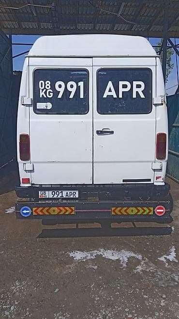 m103: Легкий грузовик, Mercedes-Benz — 4