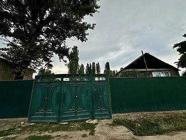 Кыймылсыз мүлк: 🏡 САТЫЛАТ ҮЙ 📍 Дареги: Талас облусу, Көк-Ой айылы, Субанова көчөсү — 7