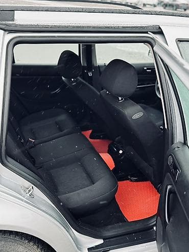 Volkswagen: Volkswagen Golf: 2003 г., 1.6 л, Механика, Бензин, Универсал — 9