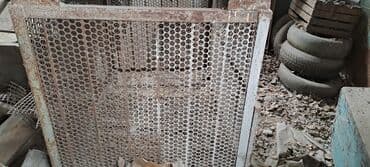 я ищу кроликов: Продаю клетки для кроликов дл1,26 ширина 0,85 выс 105 большая — 2