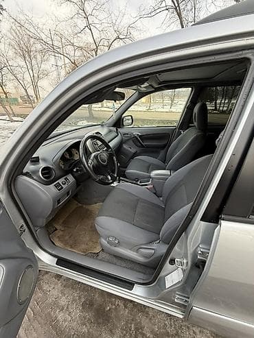 бу чехлы: Декоративные накладки Пластик, Toyota, 2004 г., Б/у — 9