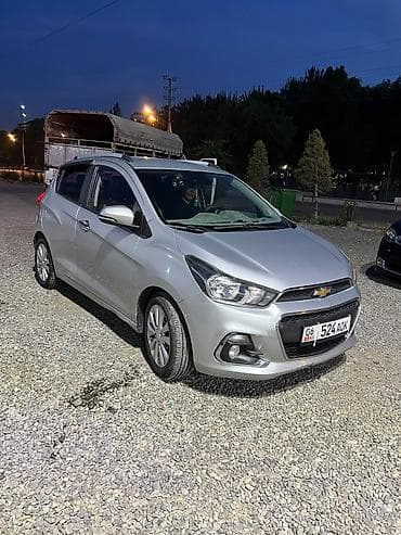 Chevrolet Spark: 2016 г., 1 л, Автомат, Бензин, Хэтчбэк