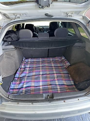 Toyota Avensis: 1999 г., 1.8 л, Механика, Бензин, Универсал — 7