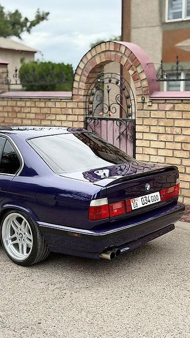 чанган уни к: BMW 5 series: 1994 г., 3.2 л, Кол менен иштөөчү, Бензин, Седан — 8