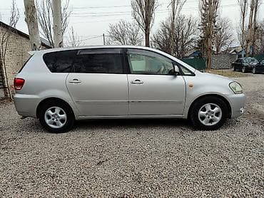 4: Toyota Ipsum: 2003 г., 2.4 л, Автомат, Минивэн — 9