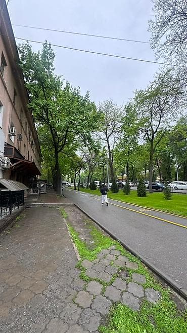 офис тунгуч: Аренда офисов, 45 м², В жилом комплексе, 1 линия, С отдельным входом, С отдельным сан узлом — 2