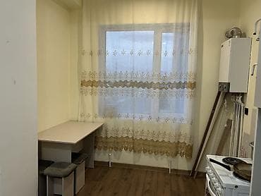 4комнатные квартиры: 1 комната, 35 м², 4 этаж, Косметический ремонт — 5