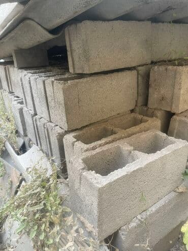 прек дом: Шлакоблоки/бетонные блоки пустотелые - Формат: прямоугольные блоки с — 1