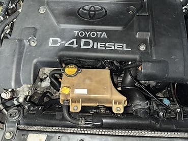 нюрайс машина: Toyota Avensis: 2003 г., 2 л, Механика, Дизель, Седан — 5