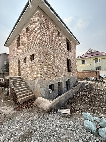 200 м², 7 комнат, Парковка, Подвал, погреб