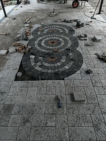 камни на фундамент: Укладка тротуарной плитки и брусчатки под ключ - Профессиональное — 8