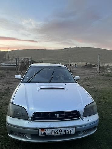 Subaru Legacy: 2000 г., 2 л, Бензин, Седан