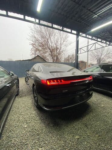 купить бу электромобиль из китая: BYD E9: 2024 г., Электромобиль, Седан — 3