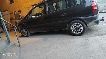Opel Zafira: 2002 г., 1.8 л, Механика, Бензин, Минивэн