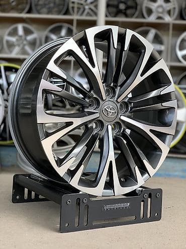 cd 70: Литые Диски R 18 Toyota, Комплект, отверстий - 5, Новый — 1