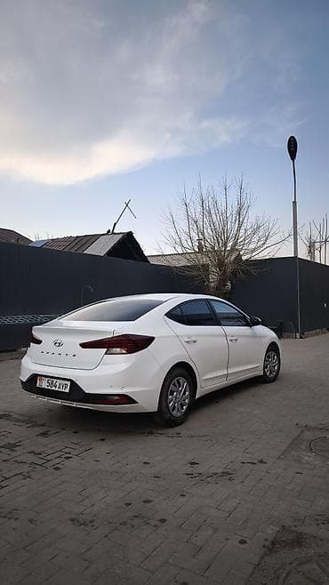 Продажа авто: Hyundai Avante: 2019 г., 1.6 л, Автомат, Газ, Седан — 2