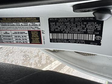 prius 2015: Toyota Camry: 2012 г., 2.5 л, Седан — 10