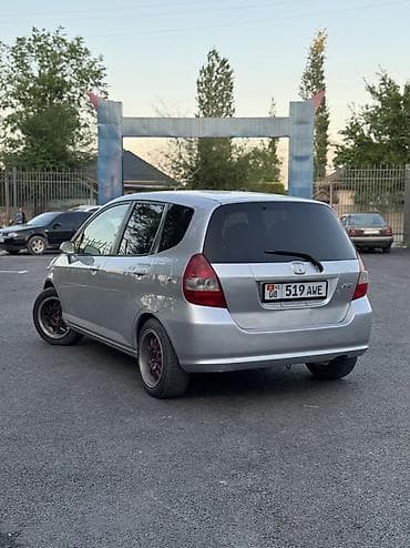 crv 2004: Honda Fit: 2003 г., 1.3 л, Вариатор, Бензин, Хэтчбэк — 2