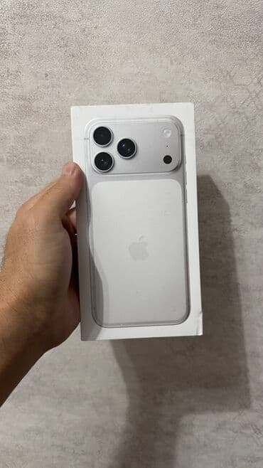 меняю на телефон: IPhone 17 Pro Max, Новый, 256 ГБ, Белый, Коробка, 100 % — 1