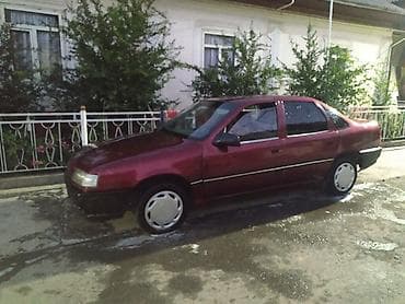 235 65 16: Opel Vectra: 1993 г., 1.8 л — 3