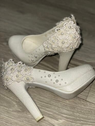 где можно купить обручальные кольца недорого: Продаю свадебные туфли 34 размера. На яву ещё красивее. Отдам за — 5
