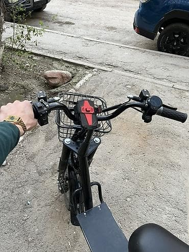 Электроскутер грузовой (двухместный формат сидений, передняя корзина и at lalafo.kg Электроскутер грузовой (двухместный формат сидений, передняя корзина и