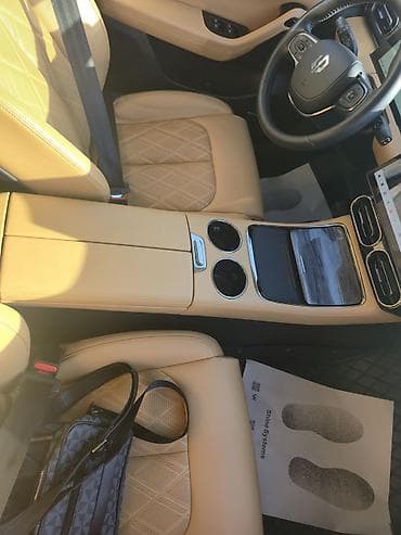 Детали салона: Электромобиль LEAPMOTOR — интерьер и мультимедиа премиум-класса — 7