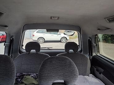 делика кузов: Mitsubishi Space Gear: 2004 г., 3 л, Автомат, Бензин, Минивэн — 5