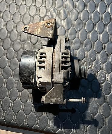 Генератор ВАЗ (LADA) 2010 г., Б/у, Оригинал, Россия