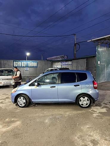 mini car: Honda Jazz: 2003 г., 1.3 л, Автомат, Бензин, Хэтчбэк — 4