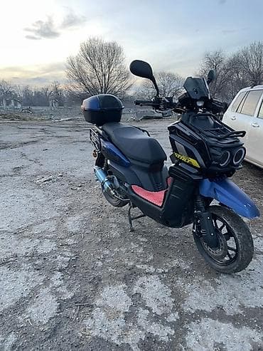 акрапович скутер: Скутер (бензиновый), городской/ 180 куп бенали матор только звонить — 3