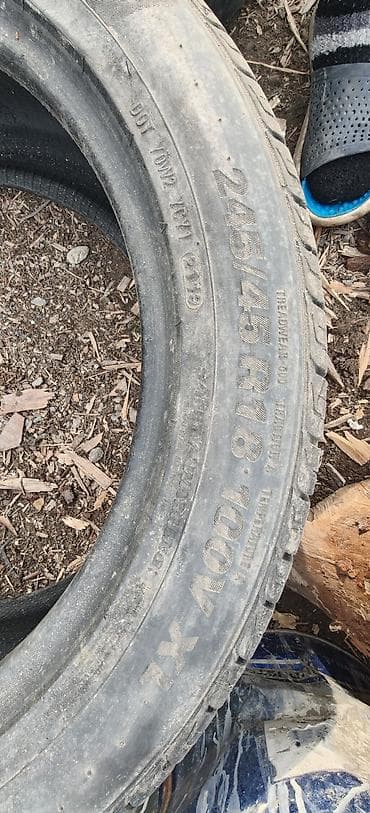 ворсовые коврики: Продаю шины r18на фото видно в хорошем состоянии, в1 места — 4