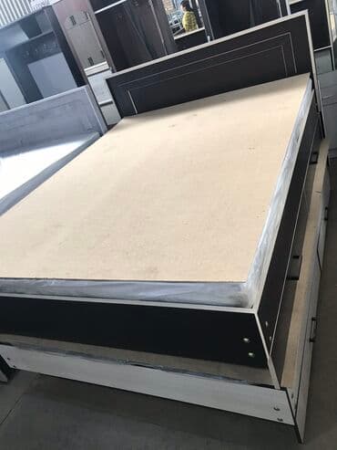 кровати двуспальные с матрасом: Двухспальная кровать с матрасом 
В наличии и на заказ — 1