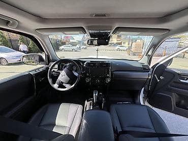 toyota 4ranner: Toyota 4Runner: 2023 г., 4 л, Автомат, Бензин, Внедорожник — 7
