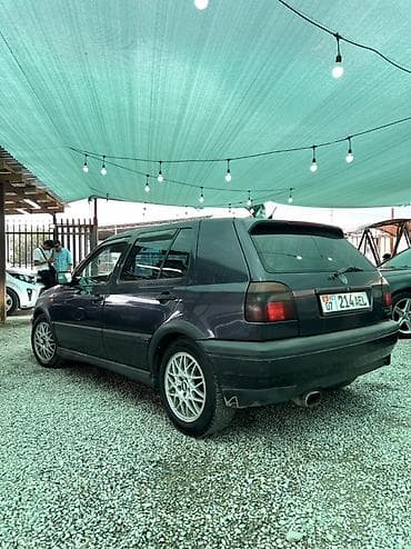 фолькваген вента: Volkswagen Golf: 1993 г., Механика, Хэтчбэк — 2