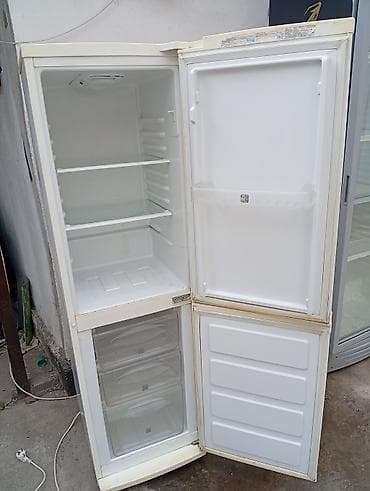 s 70: Продаю 2х камерный холодильник Самсунг в отличном состоянии. работает — 2