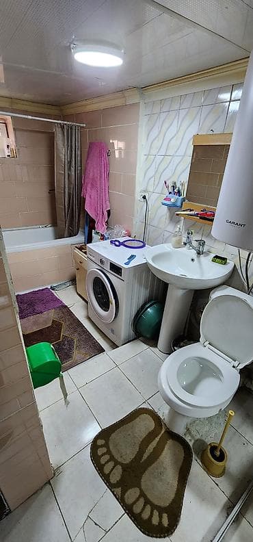 ик дом: Продаю дом в Бишкеке. уч. 7 соток. дом 100 м².120'000 $ . по ул.Фучика — 3